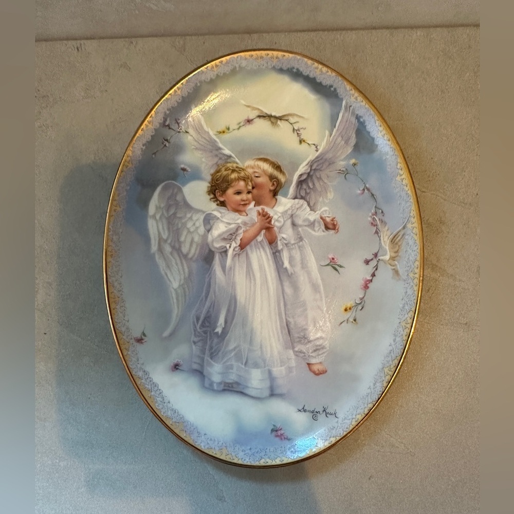 Vtg Bradford Exchange Sandra Kuck’s Heaven’s Secrets Decorative Plate 12654A